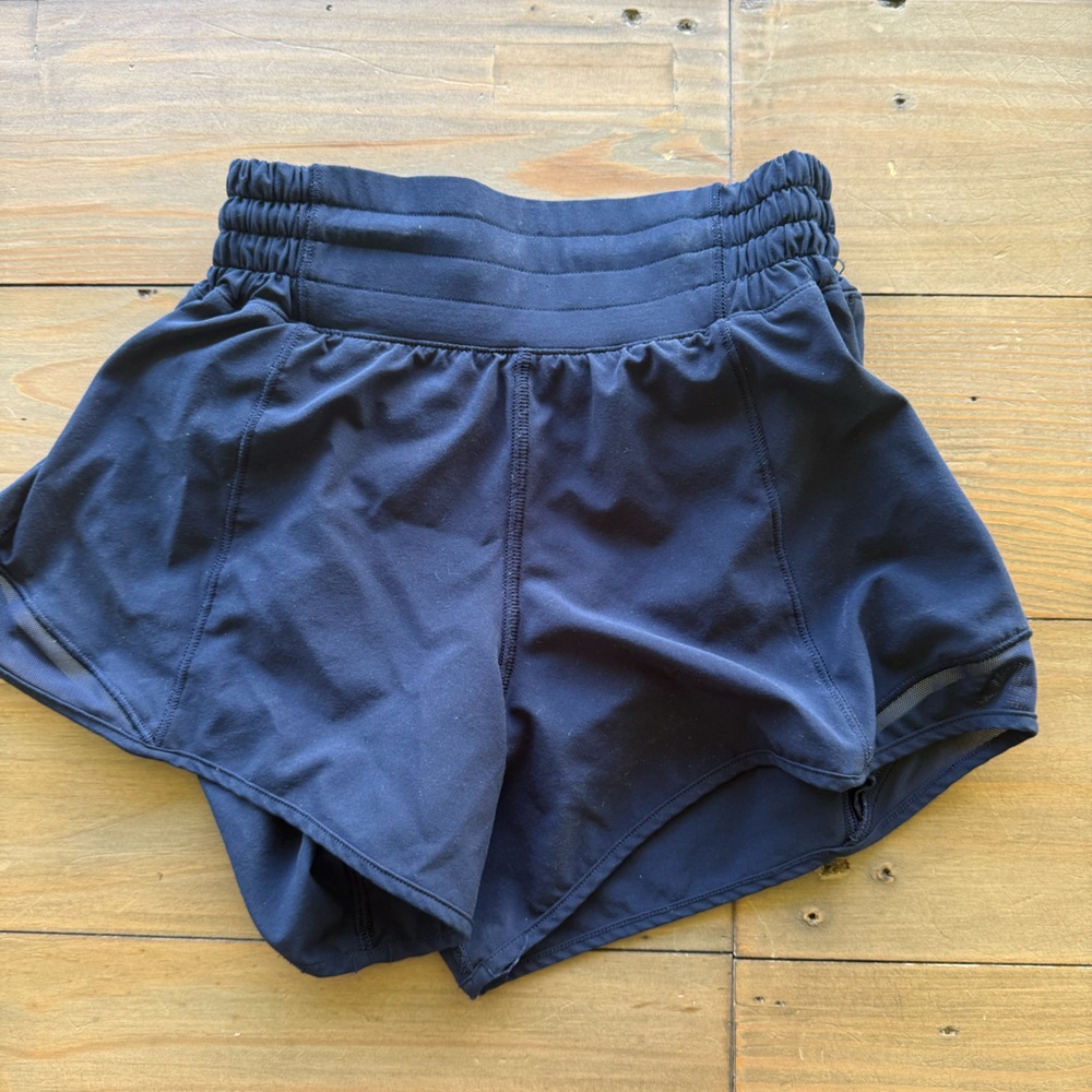 Lululemon Athletica Dark Blue Athletic Shorts 4” Hotty Hots used!
